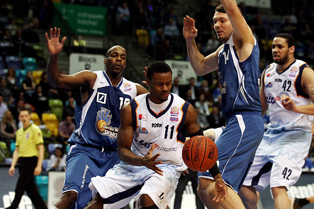 考辛斯中国行来到涪陵：品尝当地榨菜 打卡“榨菜咖啡”